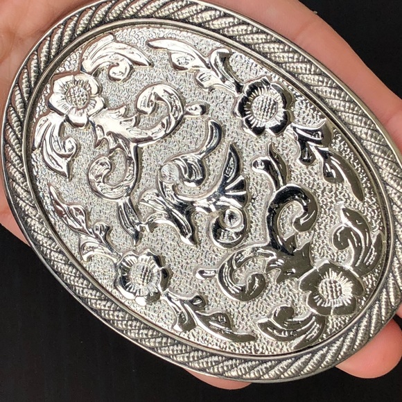 Other - Plain vintage belt buckle removable silver cowboy